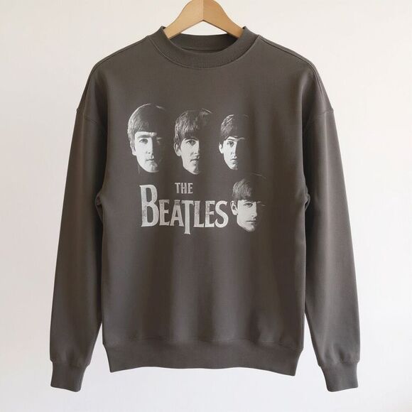 Vintage-Style The Beatles Graphic Sweatshirt Official Band Merch Size Small - Picture 1 of 4